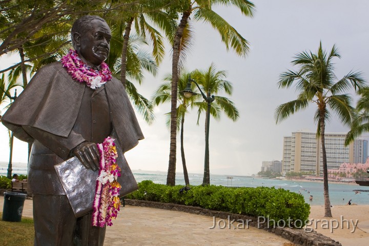 Hawaii_20090604_014.jpg - King Kamehameha III (?) at Waikiki