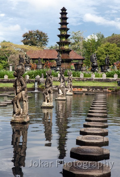 Tirta_Gangga_20100627_030.jpg