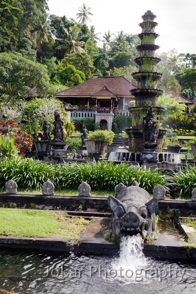 Tirta_Gangga_20100627_042.jpg